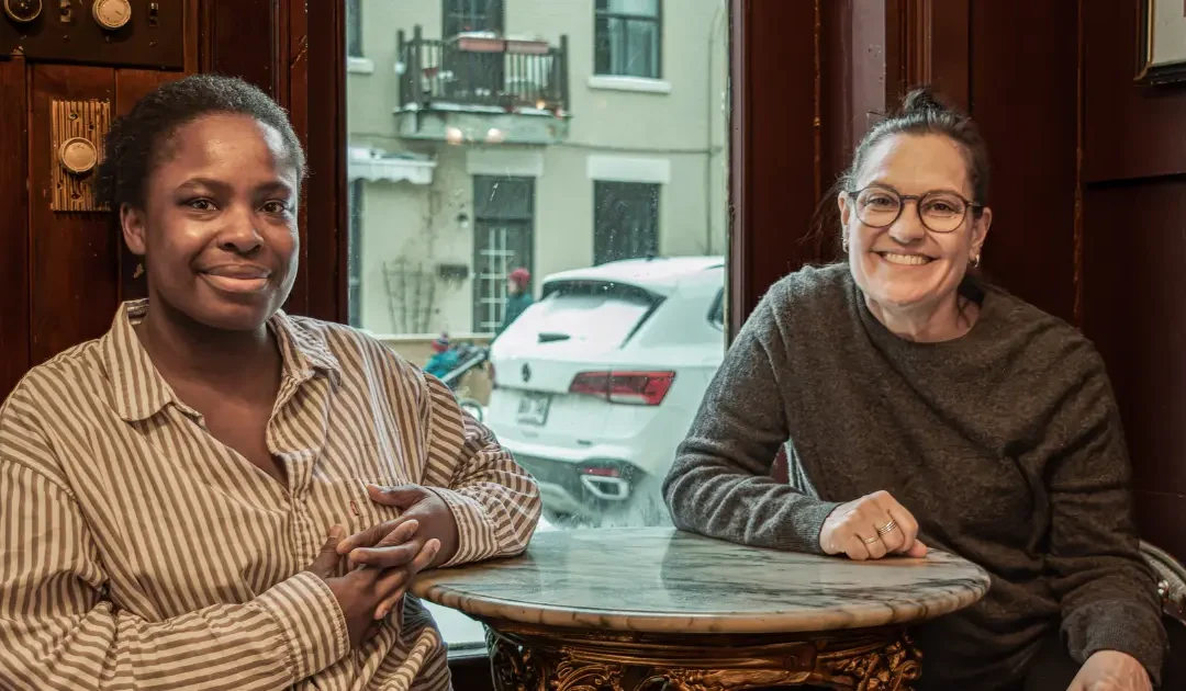 À travers tes yeux : Un dialogue mère-fille sur l&rsquo;adoption