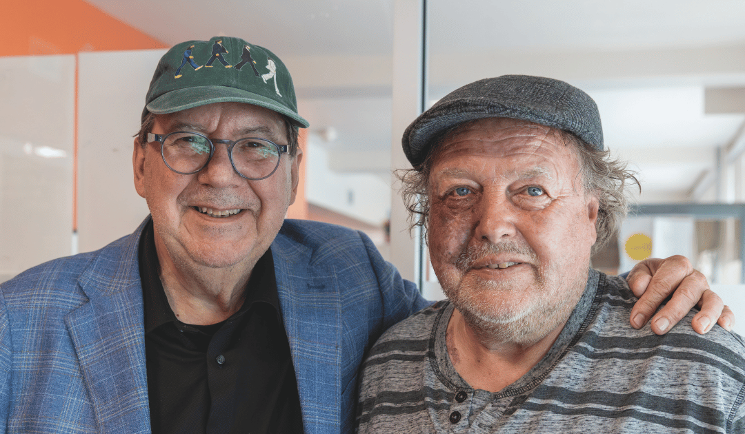 Rémy Girard avec le camelot Maxime Valcourt